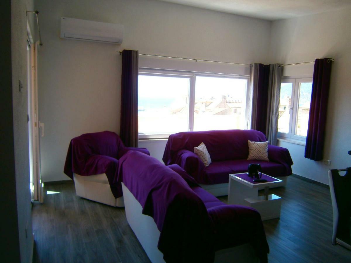 Apartment Willy Komiza Bagian luar foto