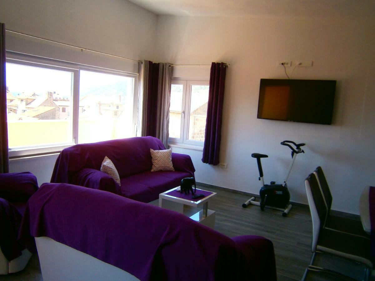 Apartment Willy Komiza Bagian luar foto