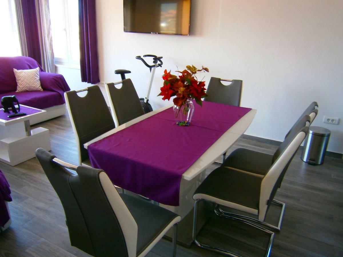 Apartment Willy Komiza Bagian luar foto